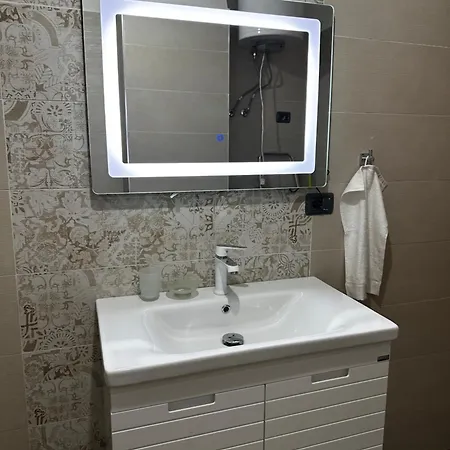 Iri Apartment